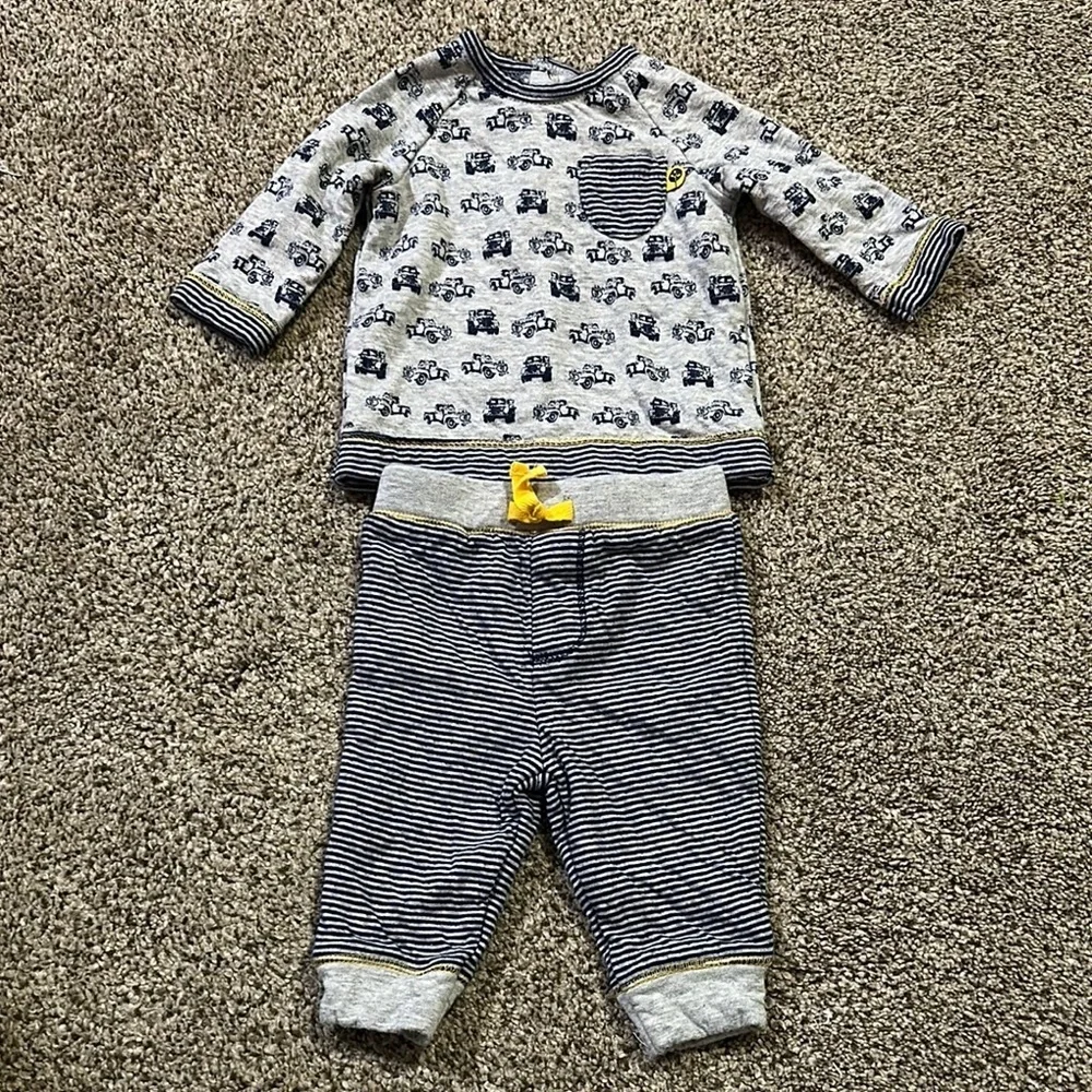 Gray and Blue Baby Outfit with Car Print